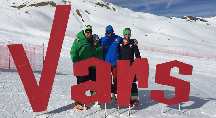 Training a Vars per gli Azzurri della velocità: 7 giri a 175 km/h. Il debutto con gli sci lunghi di Emilio Giacomelli